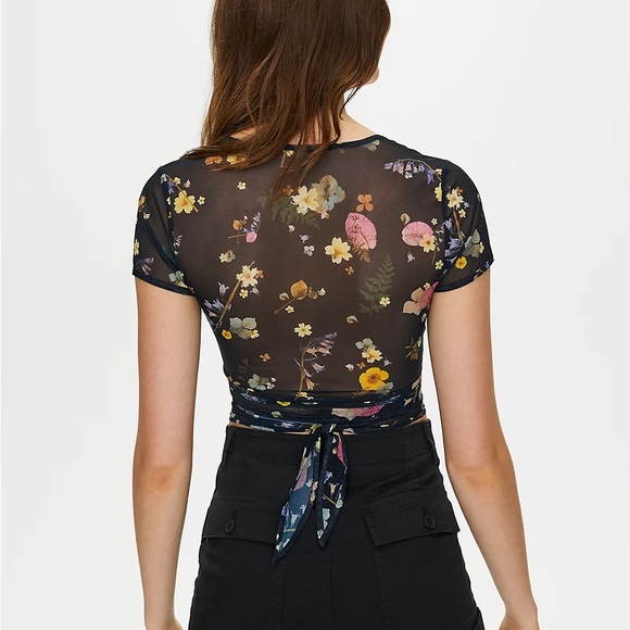 aritzia sundays best tie top - Picture 5 of 6